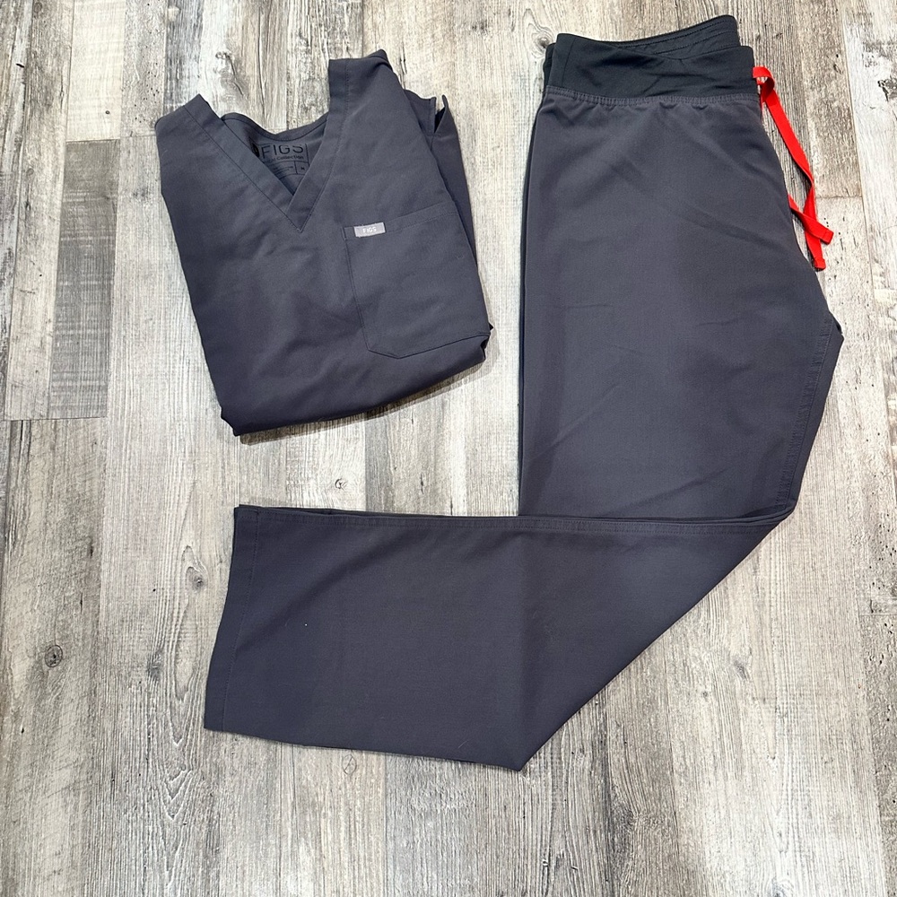 FIGS Scrubs Set- Charcoal Grey
